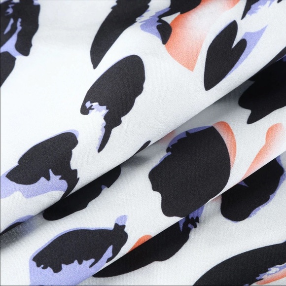 Closet clear out 🚨 Trendy Leopard Tank cami - Picture 6 of 8